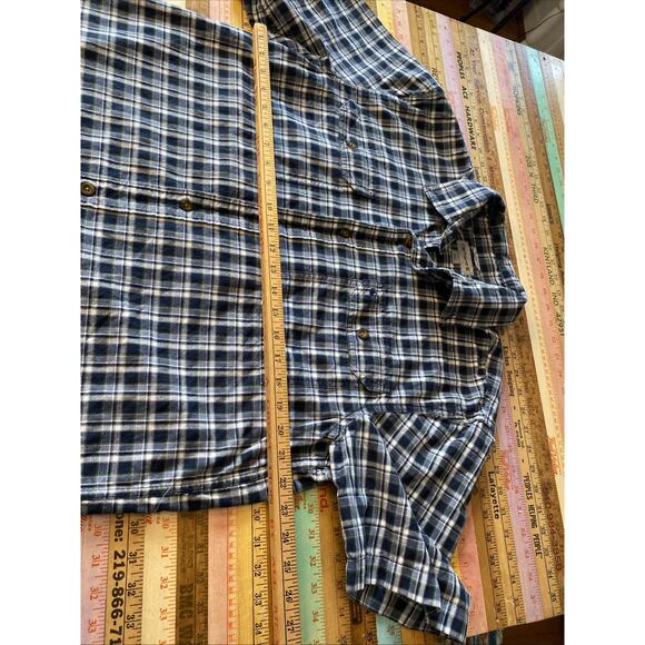 Carhartt Plaid Button Down Shirt Men's L Short Sleeve Relaxed Fit White Blue - Picture 9 of 11
